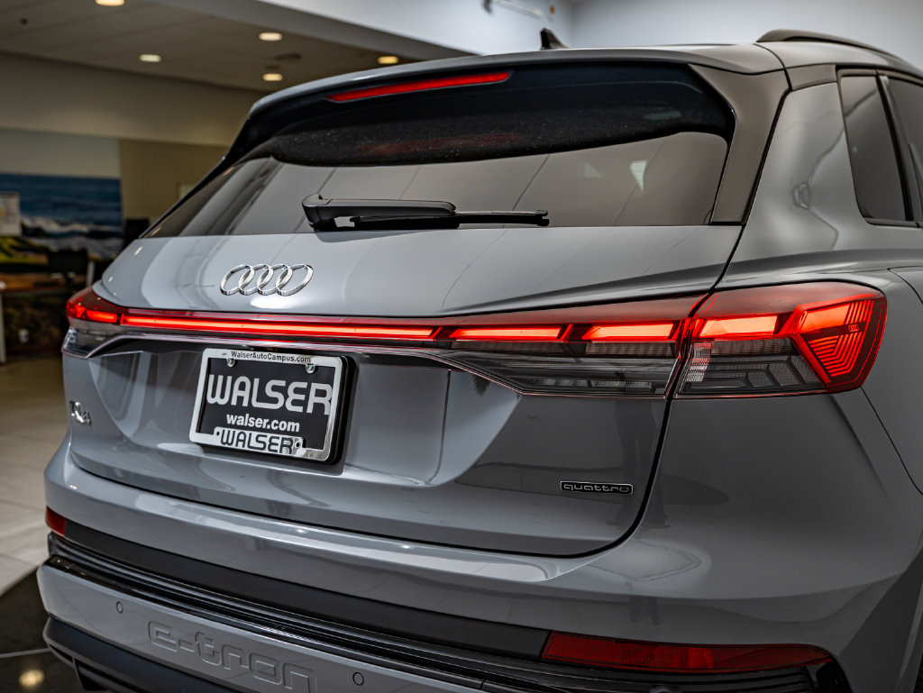 Used 2024 Audi Q4 e-tron Premium Plus w/ Premium Plus AWD/4WD image 15
