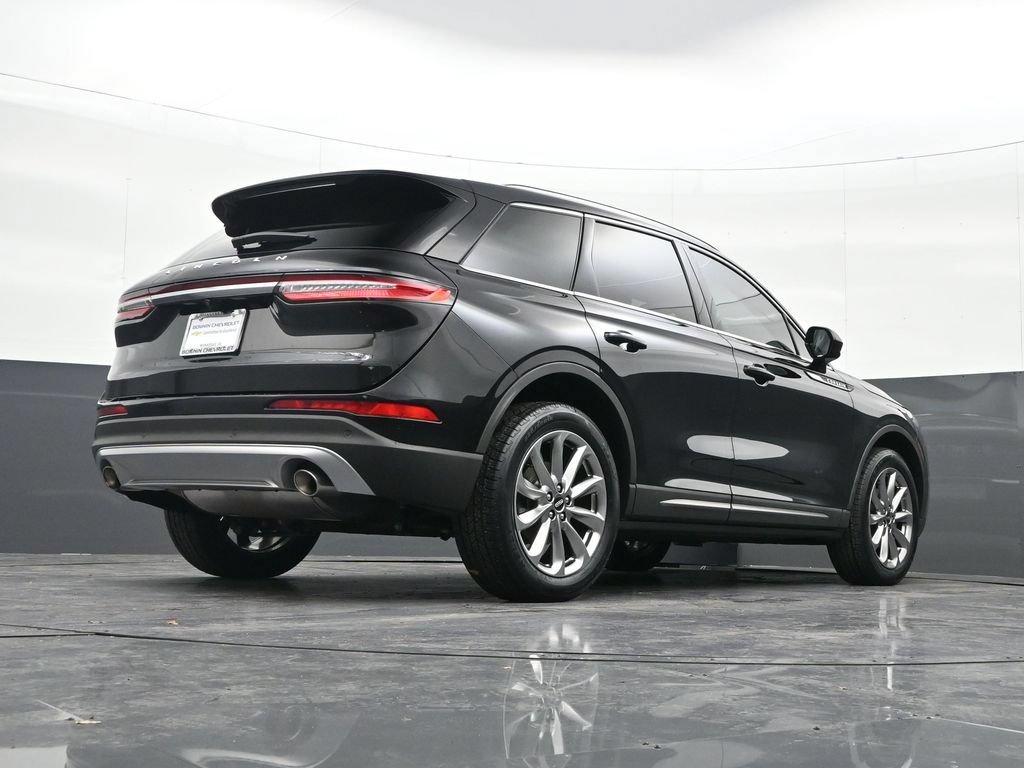 Used 2022 Lincoln Corsair AWD w/ Premium Package image 32