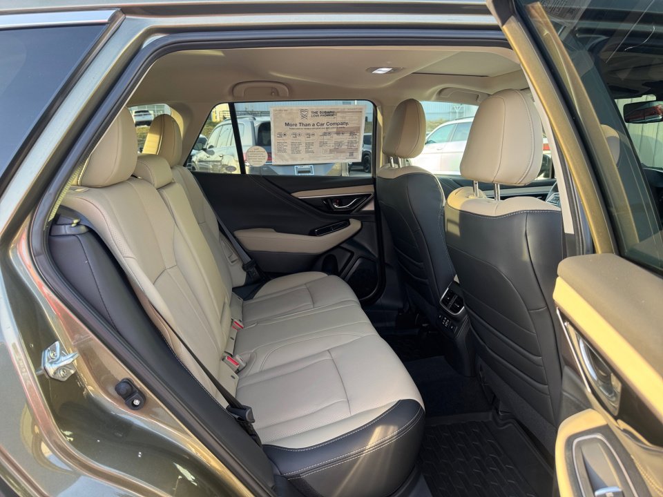 Used 2025 Subaru Outback Limited w/ Popular Package #2 image 33