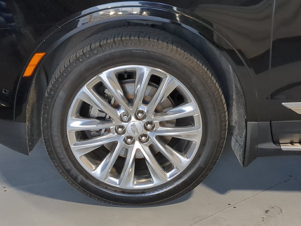 Used 2019 Cadillac XT5 Platinum AWD/4WD image 17