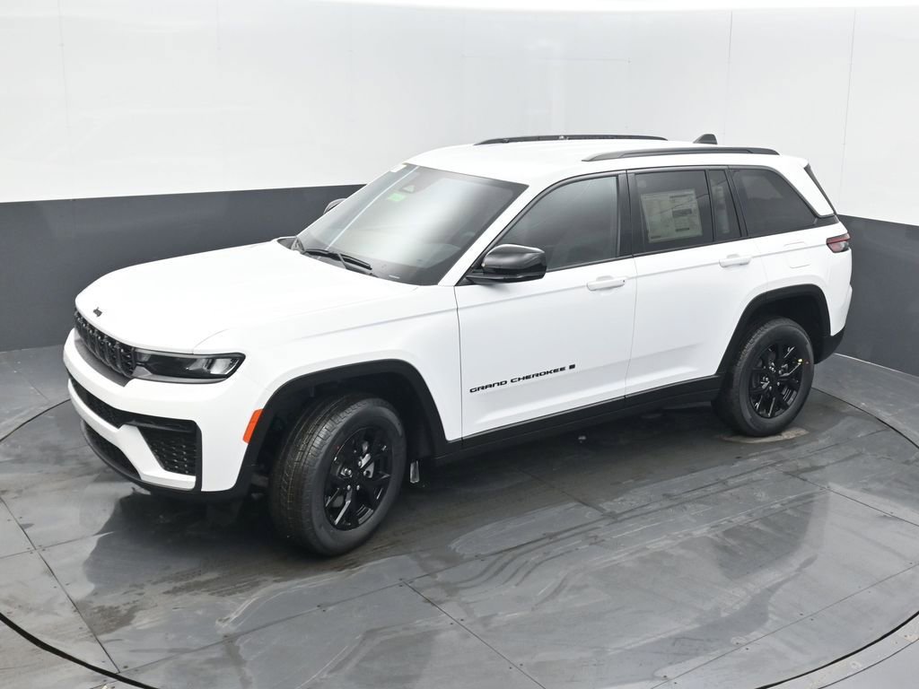 New 2026 Jeep Grand Cherokee Altitude image 40