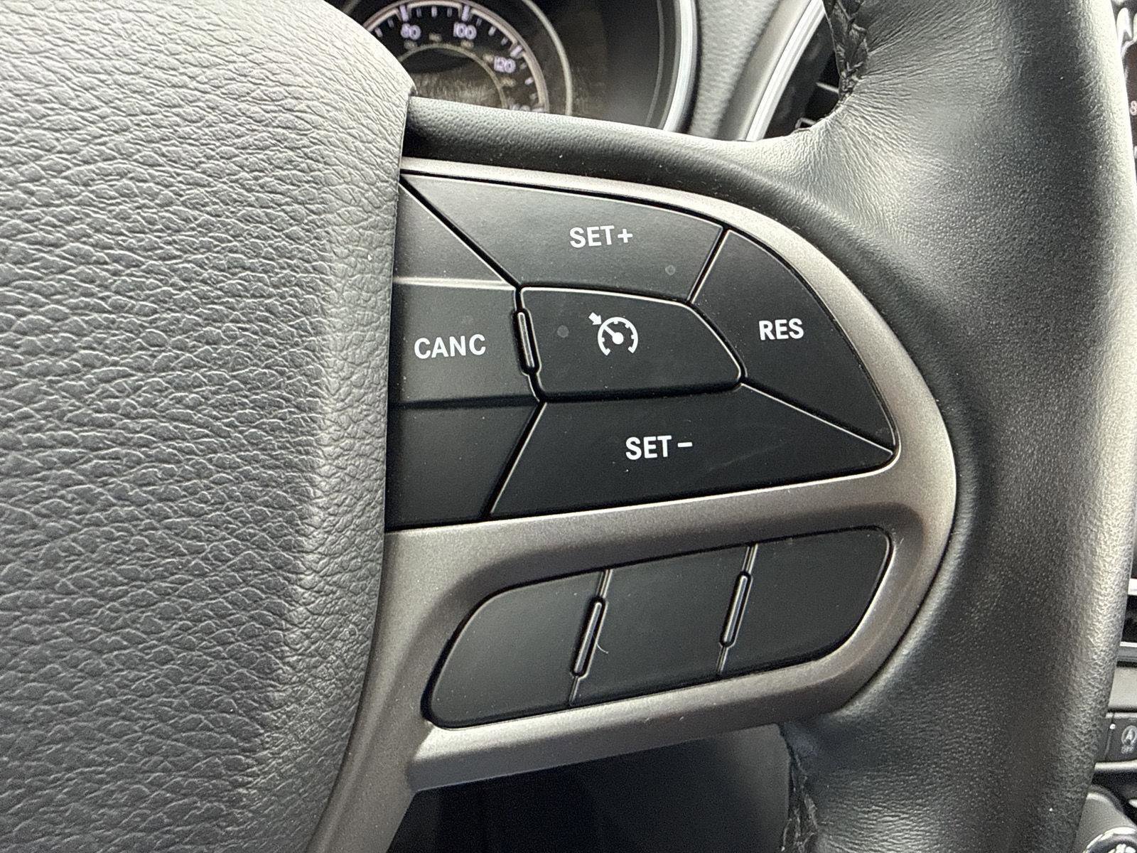 Used 2019 Jeep Cherokee Limited AWD/4WD image 18
