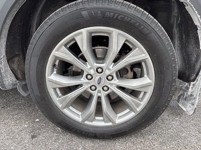 Used 2020 Ford Explorer Limited image 4