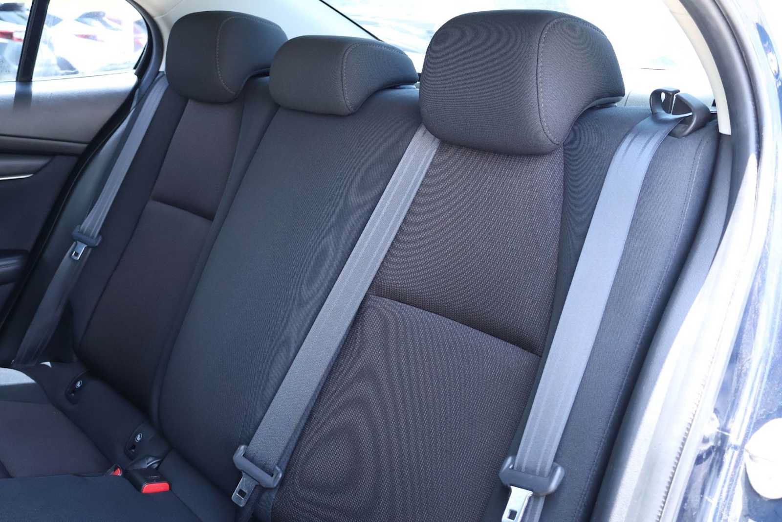 Used 2019 MAZDA MAZDA3 Sedan FWD image 13
