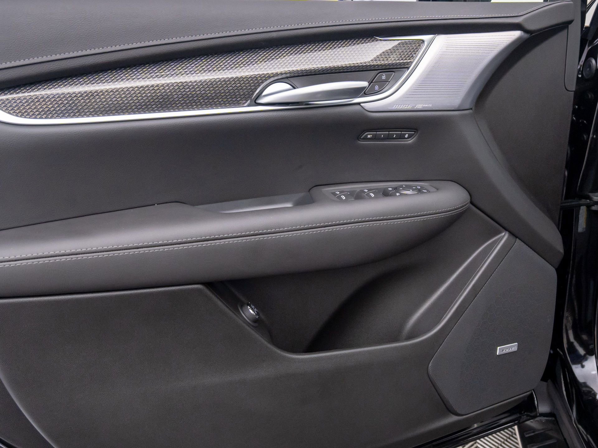 New 2025 Cadillac XT5 Sportv w/ Technology Package AWD/4WD image 14