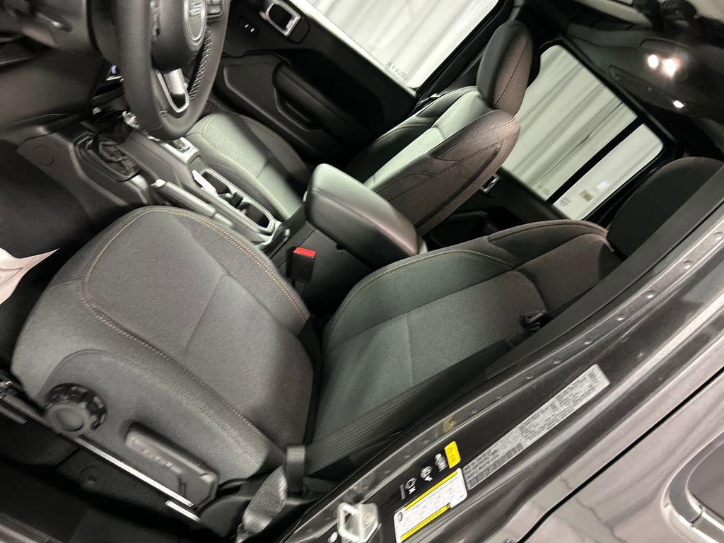 New 2026 Jeep Gladiator Sport AWD/4WD image 10