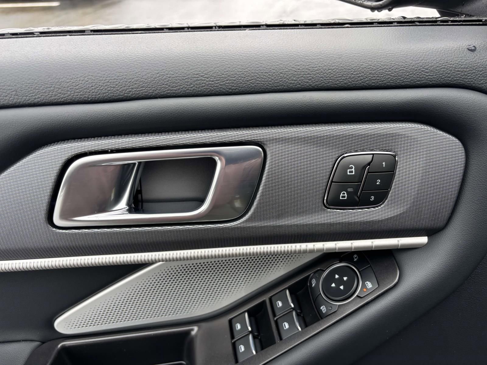 New 2026 Ford Explorer ST w/ Sun And Sound Package image 12