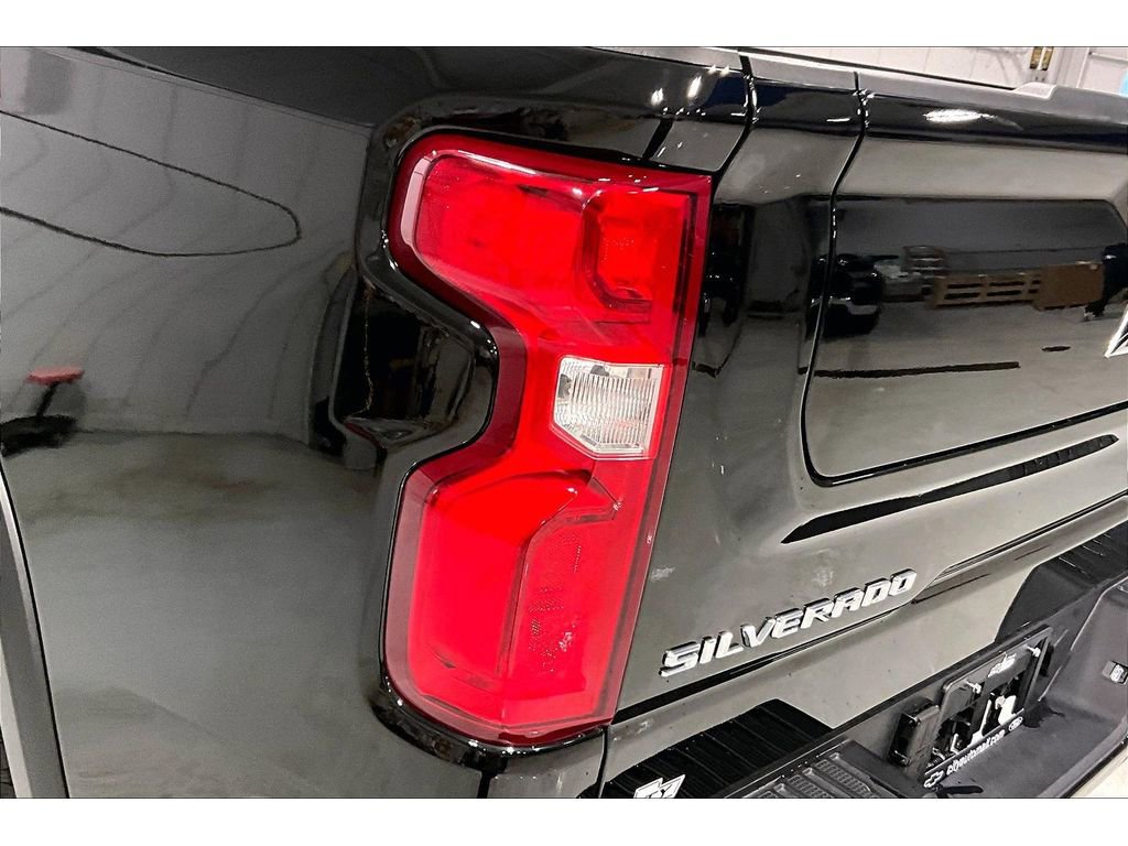 Used 2026 Chevrolet Silverado 1500 ZR2 image 29