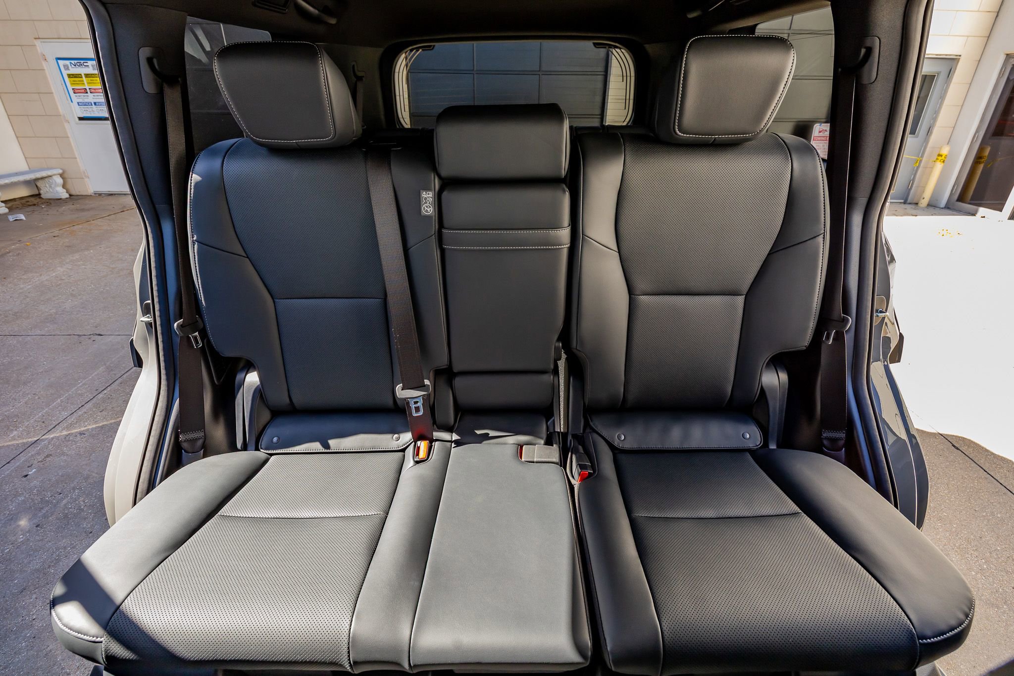 Used 2026 Lexus GX 550 w/ Accessory Package (2T) image 36