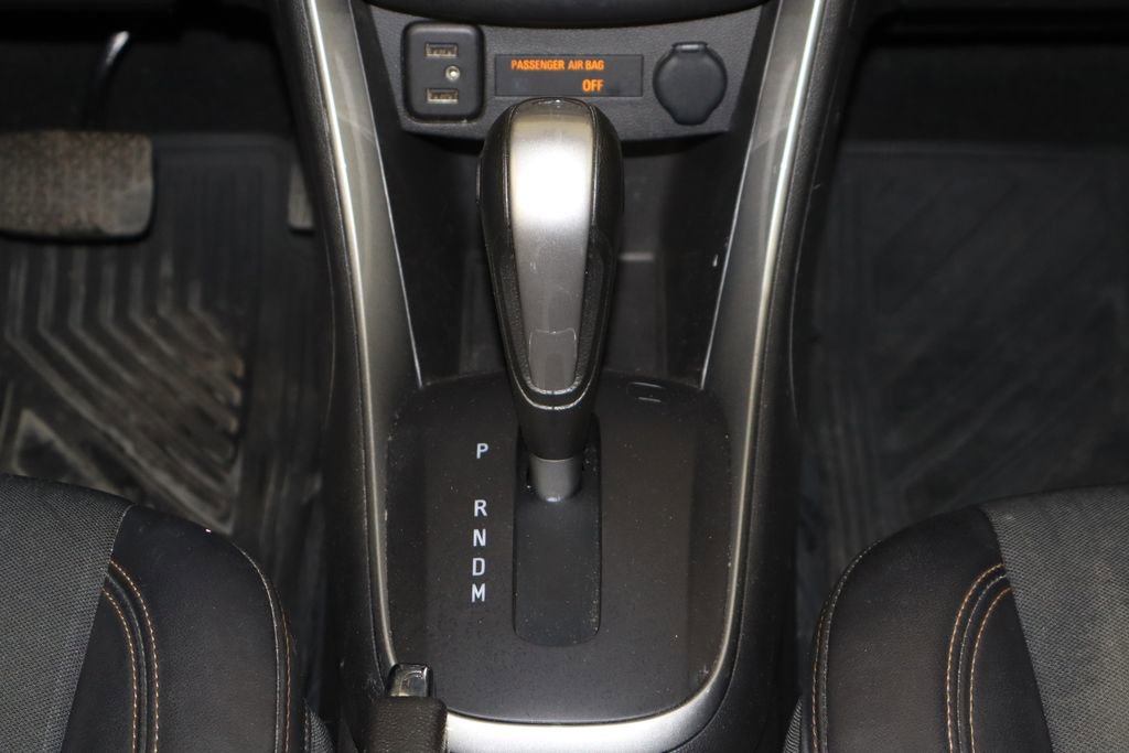 Used 2020 Chevrolet Trax LT w/ Redline Edition FWD image 28