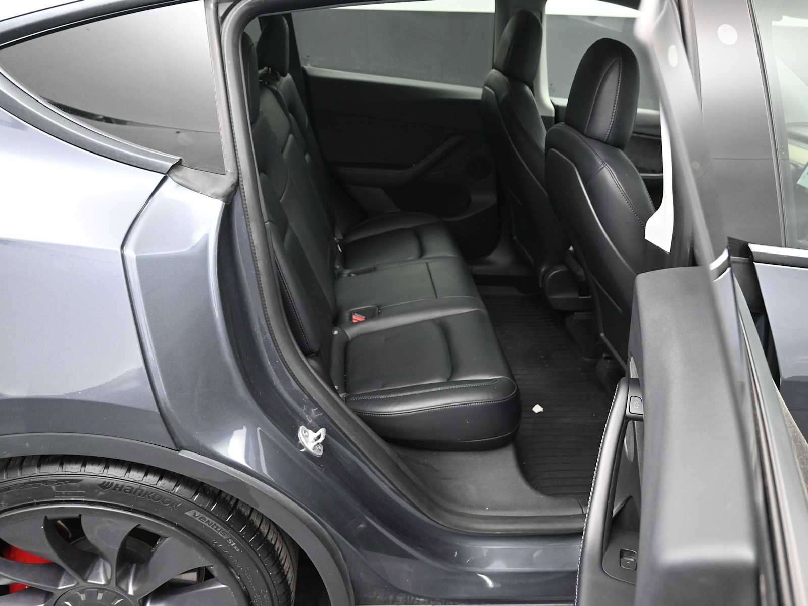 Used 2021 Tesla Model Y Performance AWD/4WD image 11