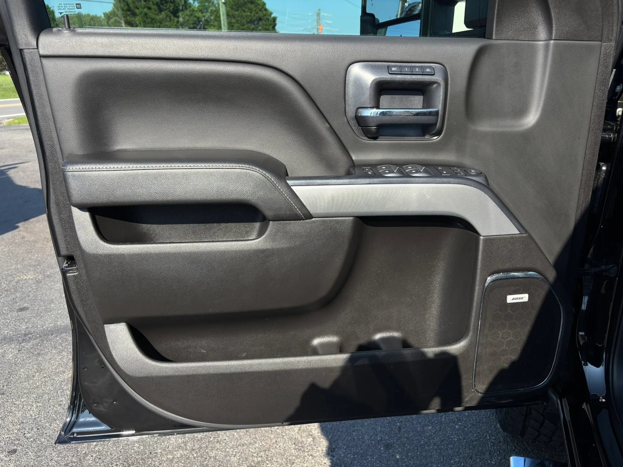 Used 2019 Chevrolet Silverado 2500 LTZ w/ Duramax Plus Package AWD/4WD image 12