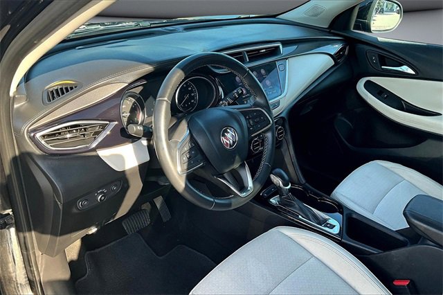 Used 2021 Buick Encore GX Select image 17