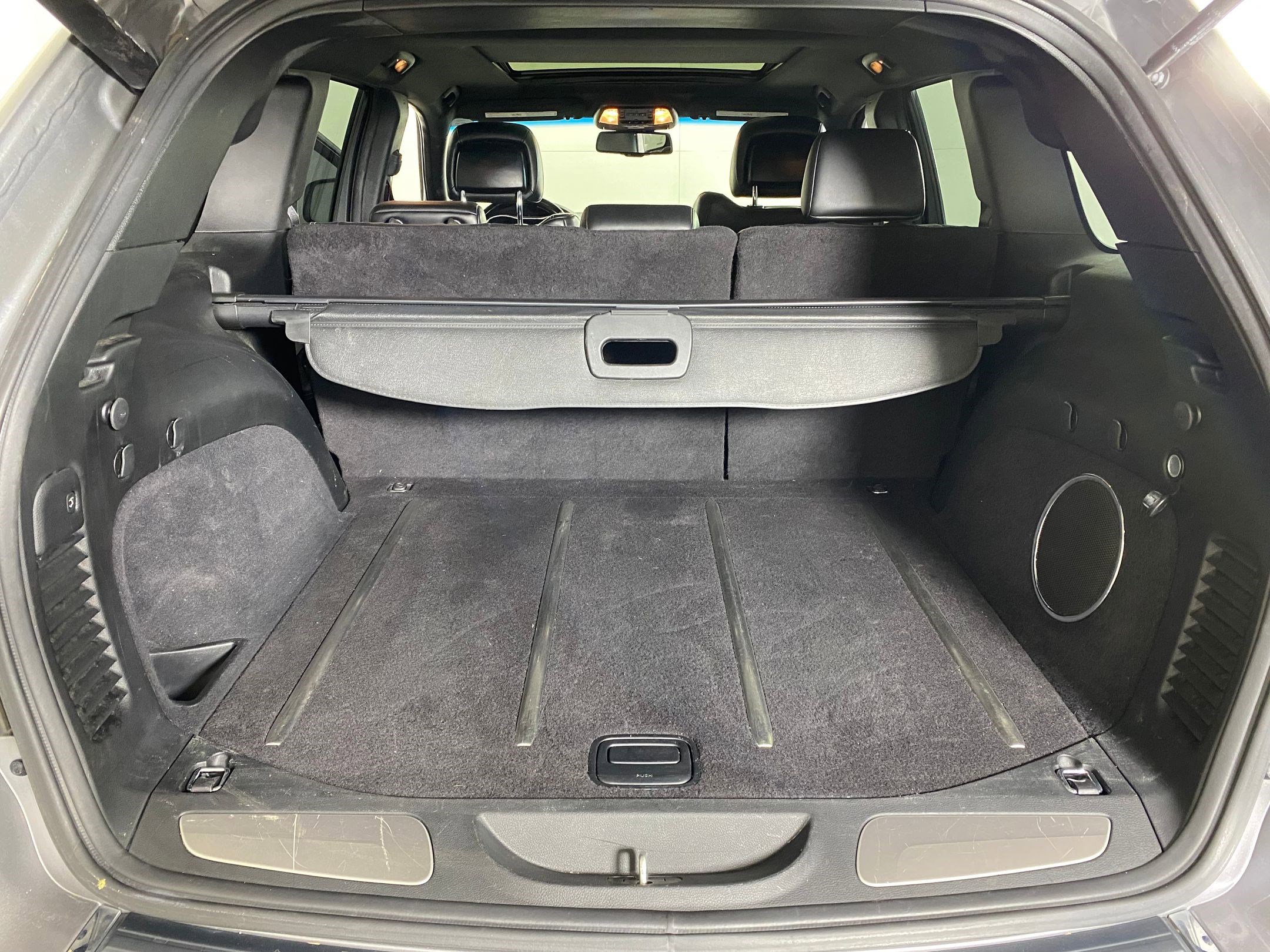 Used 2015 Jeep Grand Cherokee Overland image 30