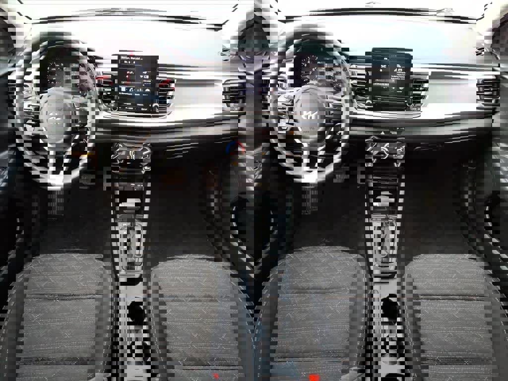 Used 2023 Kia Rio LX image 11