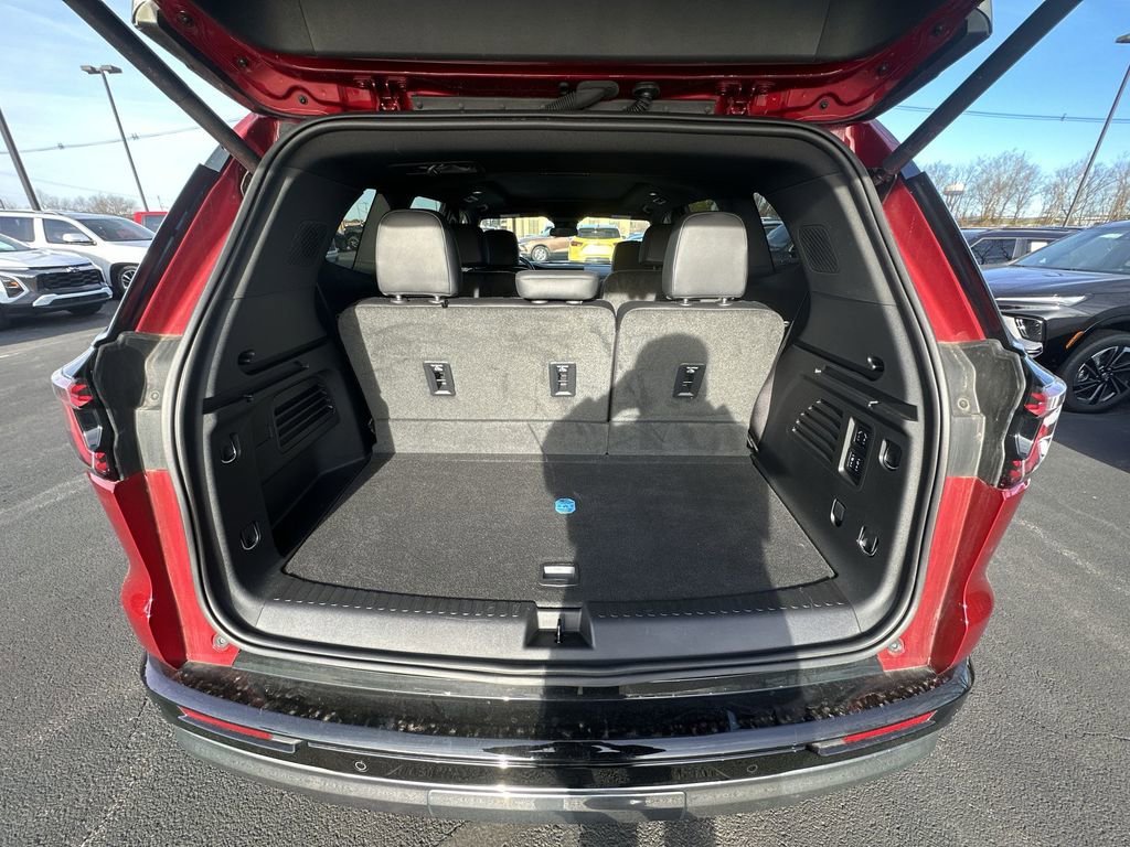 Used 2024 GMC Acadia Denali w/ LPO, Floor Liner Package AWD/4WD image 24