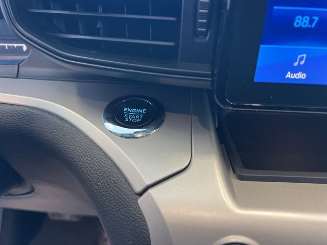 Used 2024 Ford Explorer XLT w/ Class IV Trailer Tow Package image 27