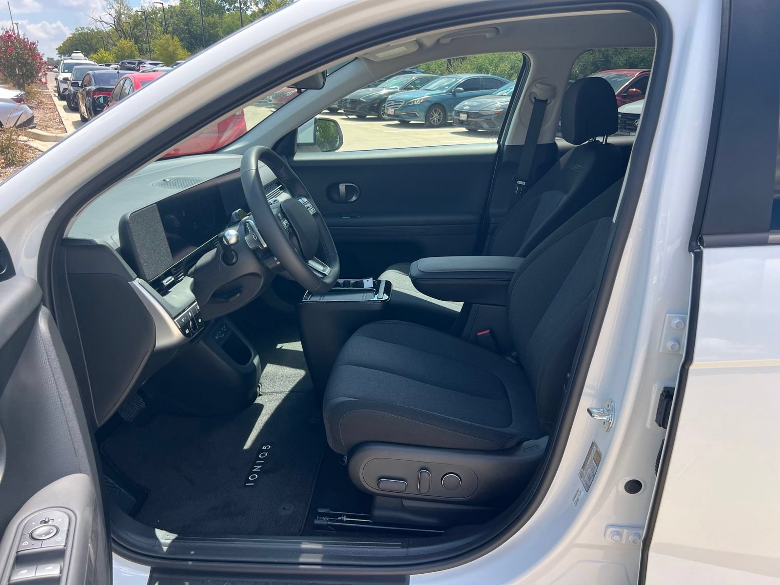 New 2027 Hyundai Ioniq 5 SE RWD image 22