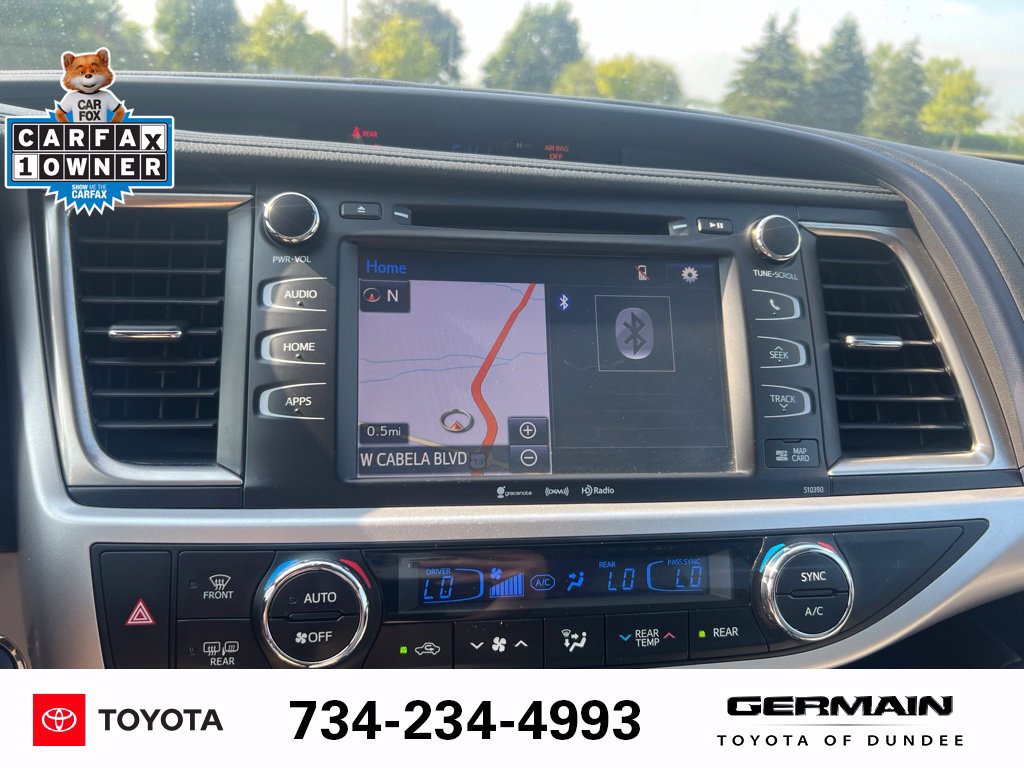 Used 2019 Toyota Highlander XLE AWD/4WD image 23