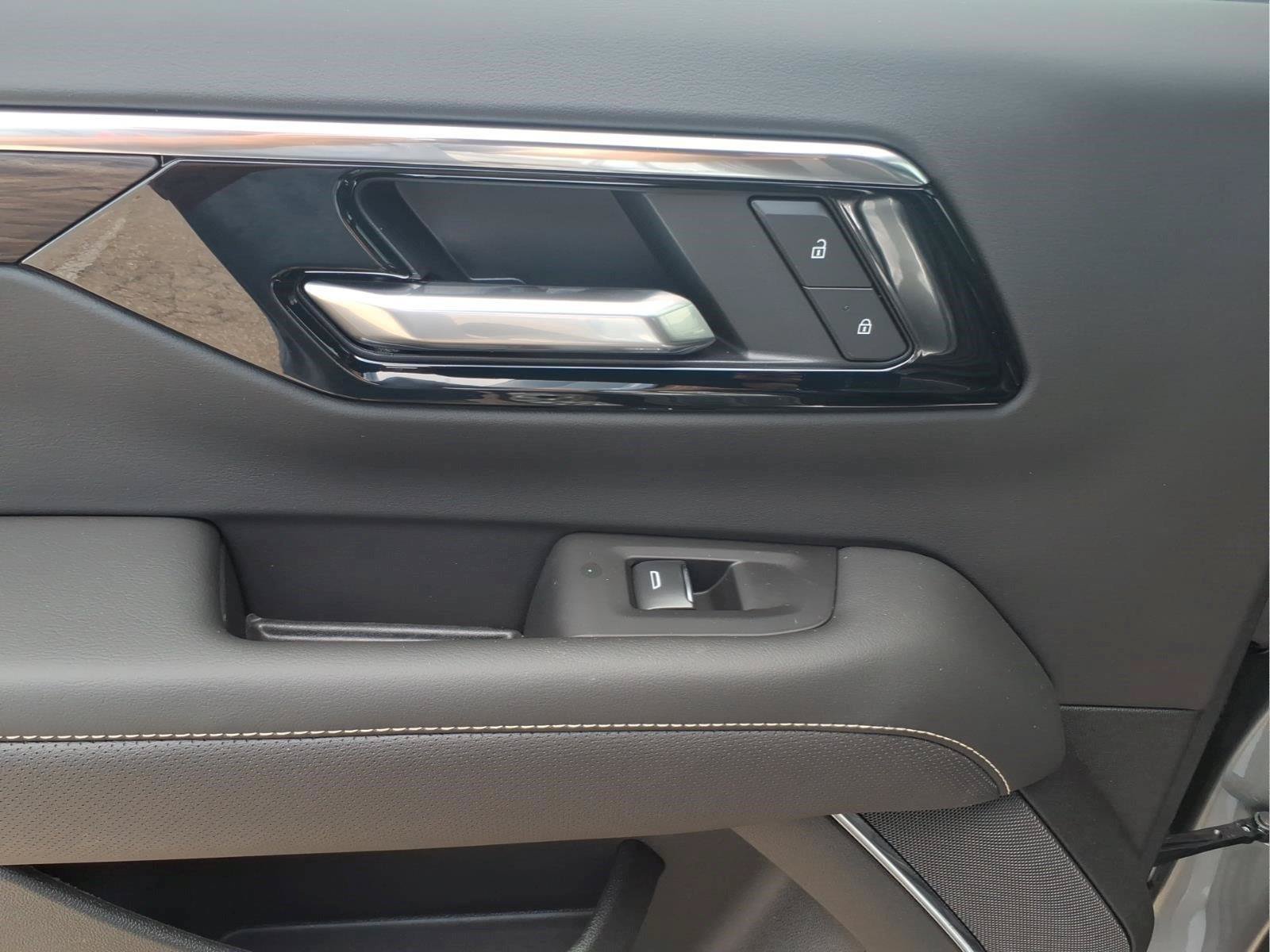 New 2026 Chevrolet Tahoe Premier AWD/4WD image 11
