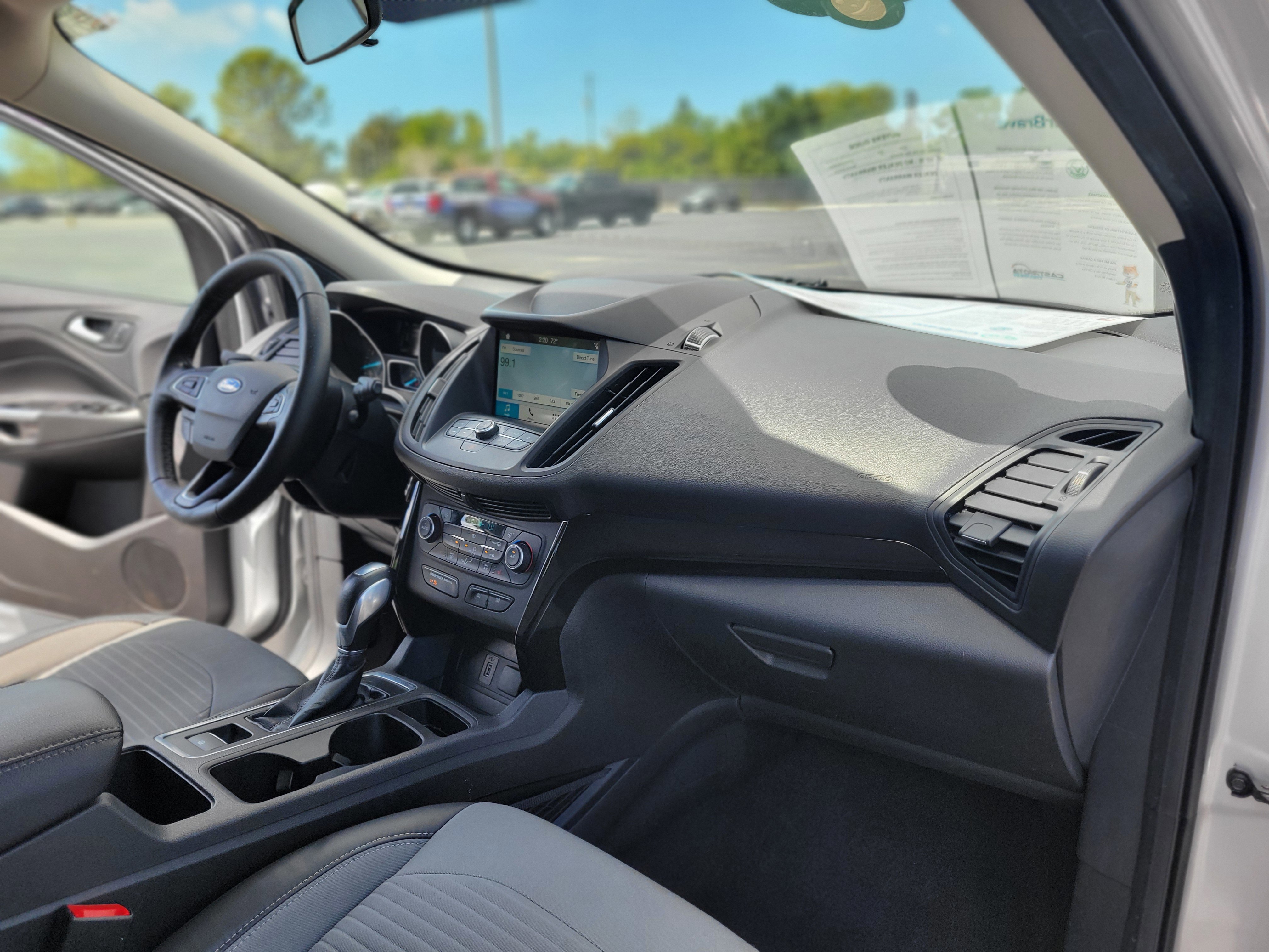 Used 2019 Ford Escape SE FWD image 26