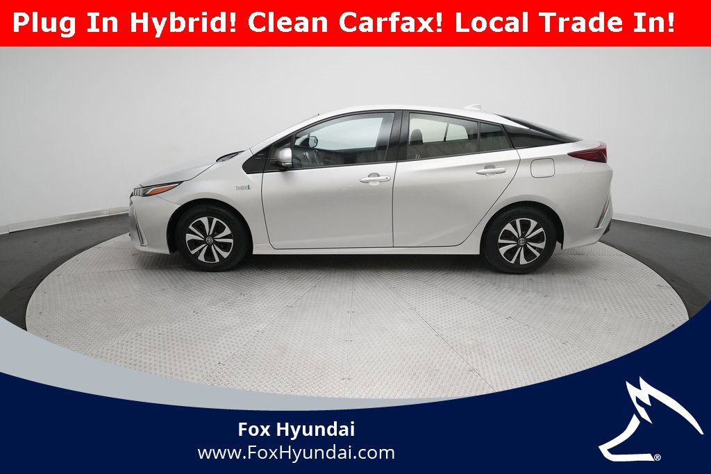 Used 2017 Toyota Prius Prime Premium image 23