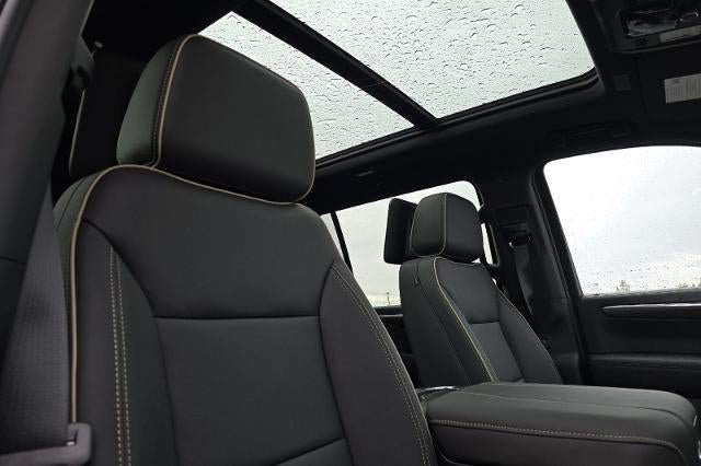 New 2026 Chevrolet Suburban Premier AWD/4WD image 20