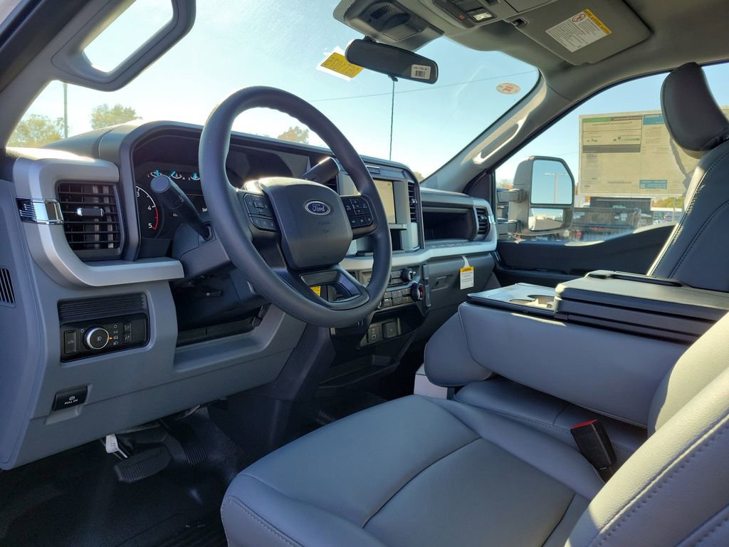 New 2026 Ford F350 XL w/ XL Chrome Package image 22
