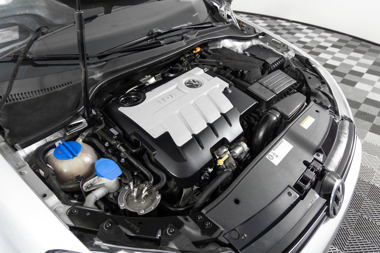 Used 2014 Volkswagen Jetta TDI image 40