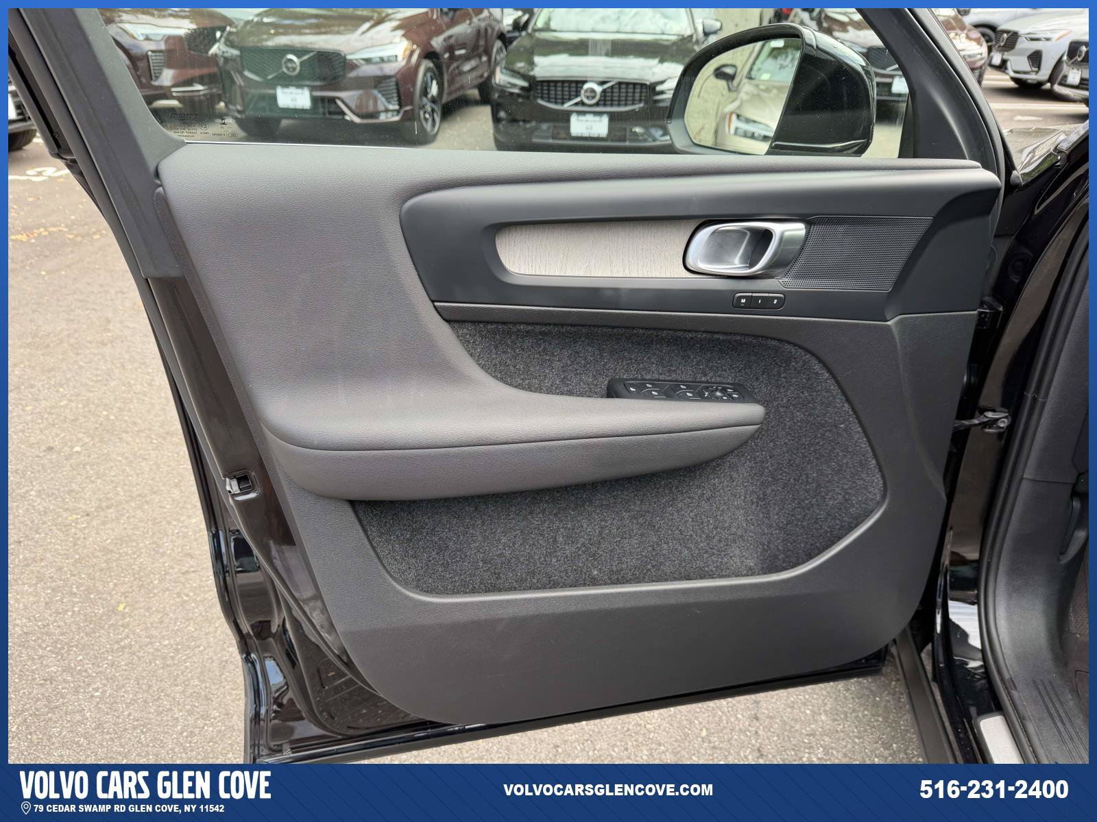 Certified 2023 Volvo XC40 B5 Plus w/ Protection Package Premier AWD/4WD image 13