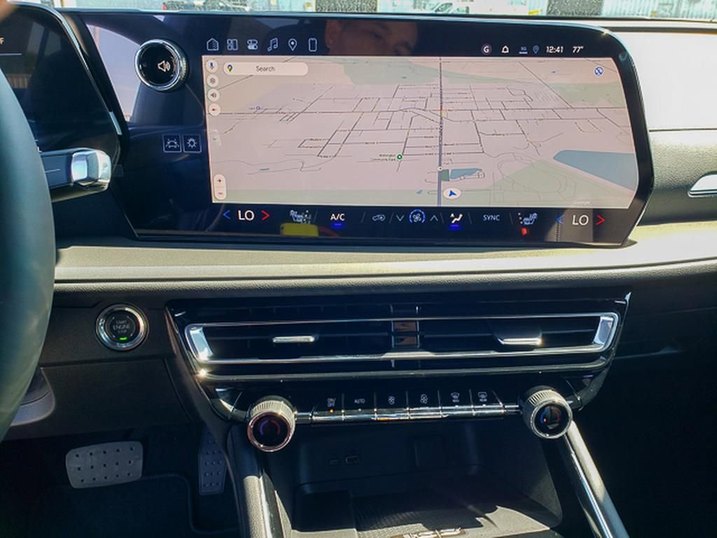 New 2026 Chevrolet Traverse LT w/ Driver Confidence Package image 14