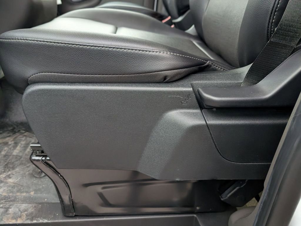 New 2026 Ford Transit 250 148 Medium Roof w/ Load Area Protection Package image 15