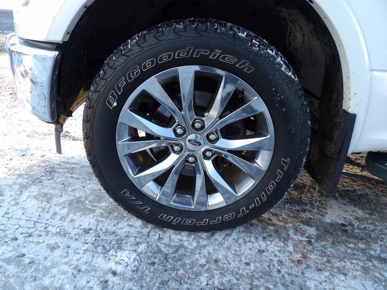 Used 2016 Ford F150 Lariat w/ Equipment Group 502A Luxury AWD/4WD image 23