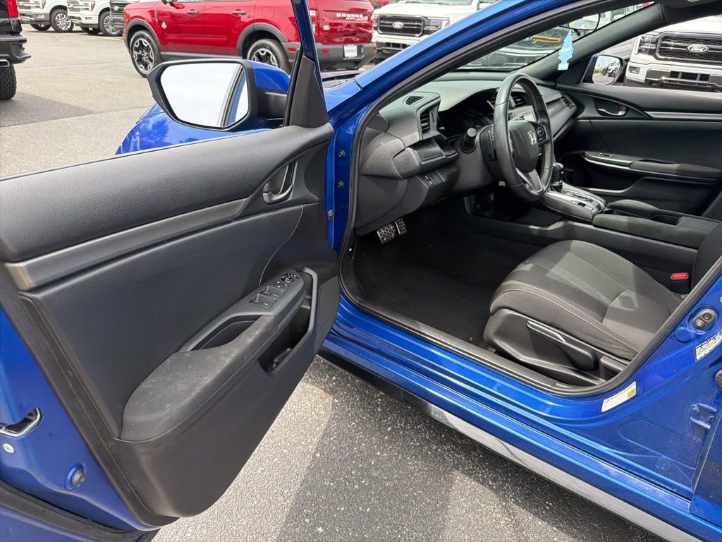 Used 2018 Honda Civic Sport image 6