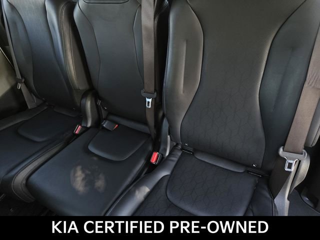 Certified 2025 Kia Carnival image 12