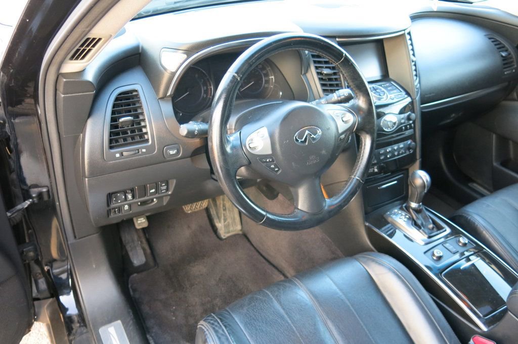 Used 2016 INFINITI QX70 AWD image 11