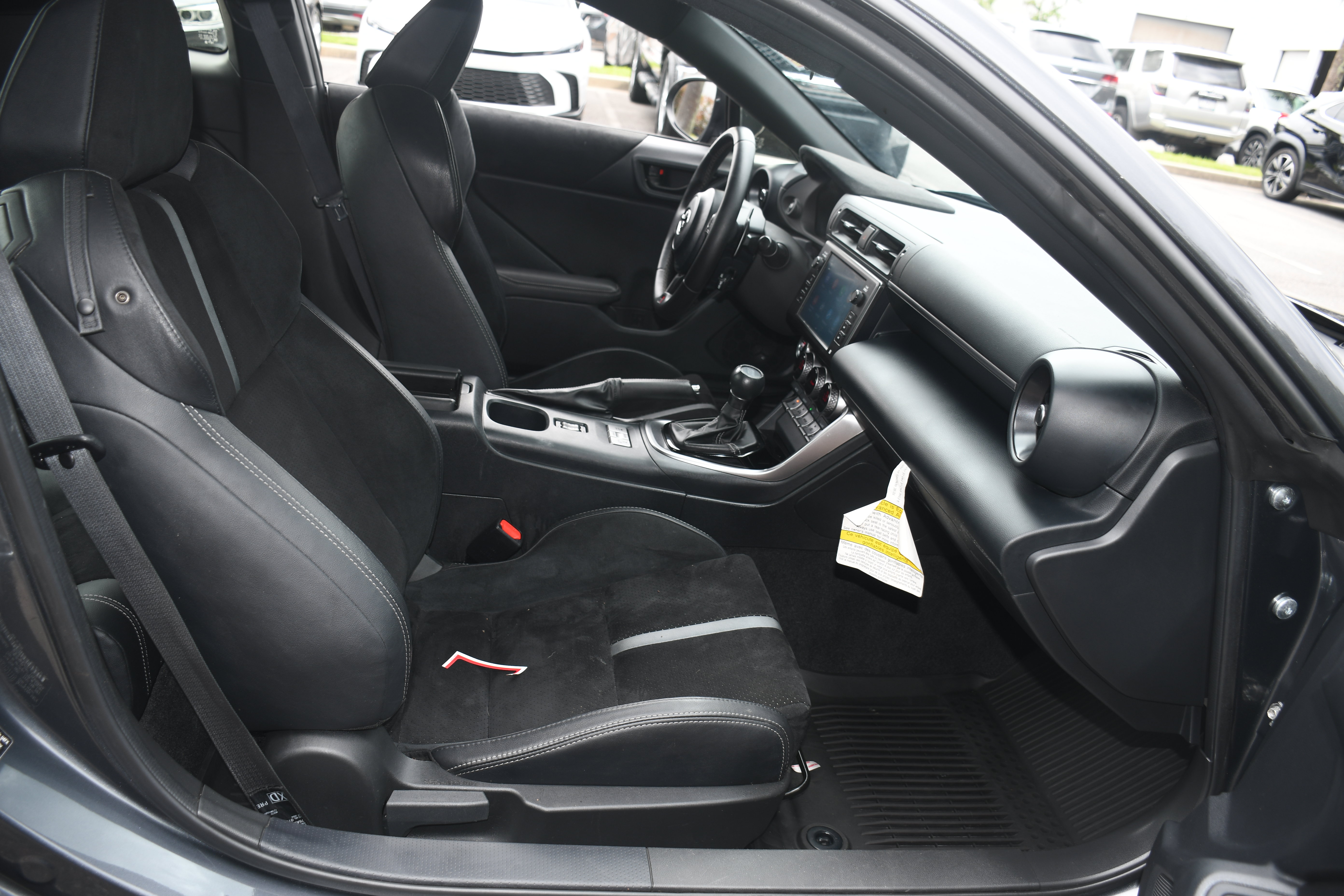 Used 2024 Toyota GR86 Premium RWD image 19