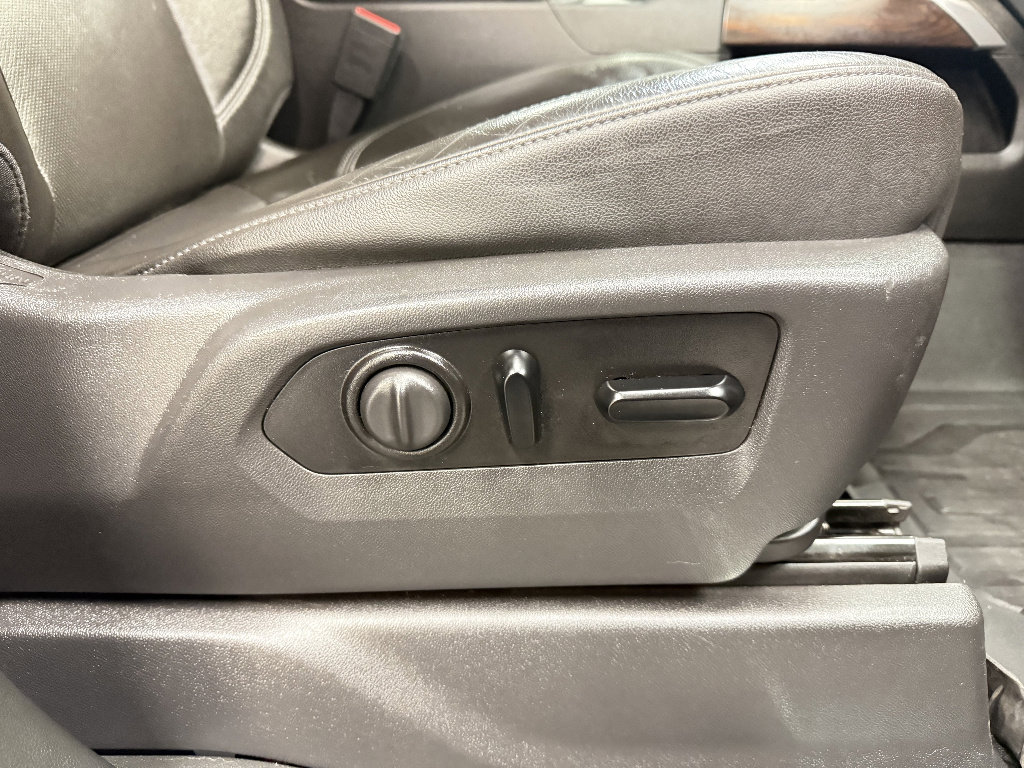 Used 2020 GMC Sierra 2500 SLT w/ SLT Premium Plus Package AWD/4WD image 15