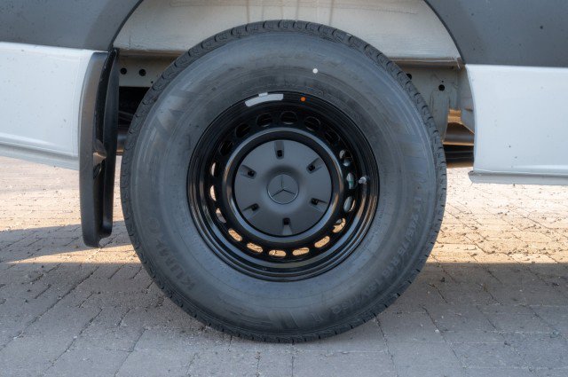 New 2025 Mercedes-Benz Sprinter 2500 image 8