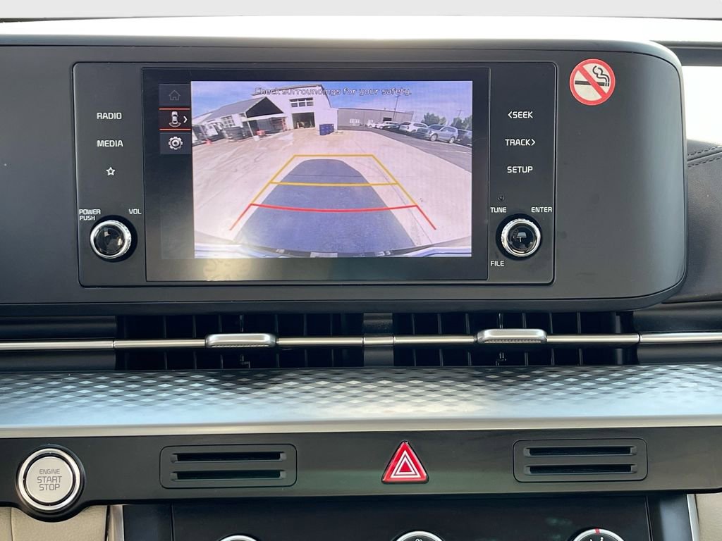 Certified 2024 Kia Carnival LX image 14