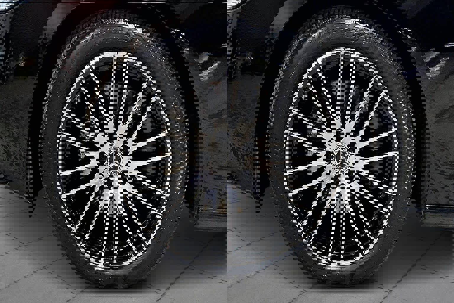 Used 2023 Mercedes-Benz C 300 4MATIC Sedan image 10