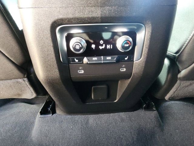 Used 2024 GMC Yukon AT4 w/ Technology Package image 25