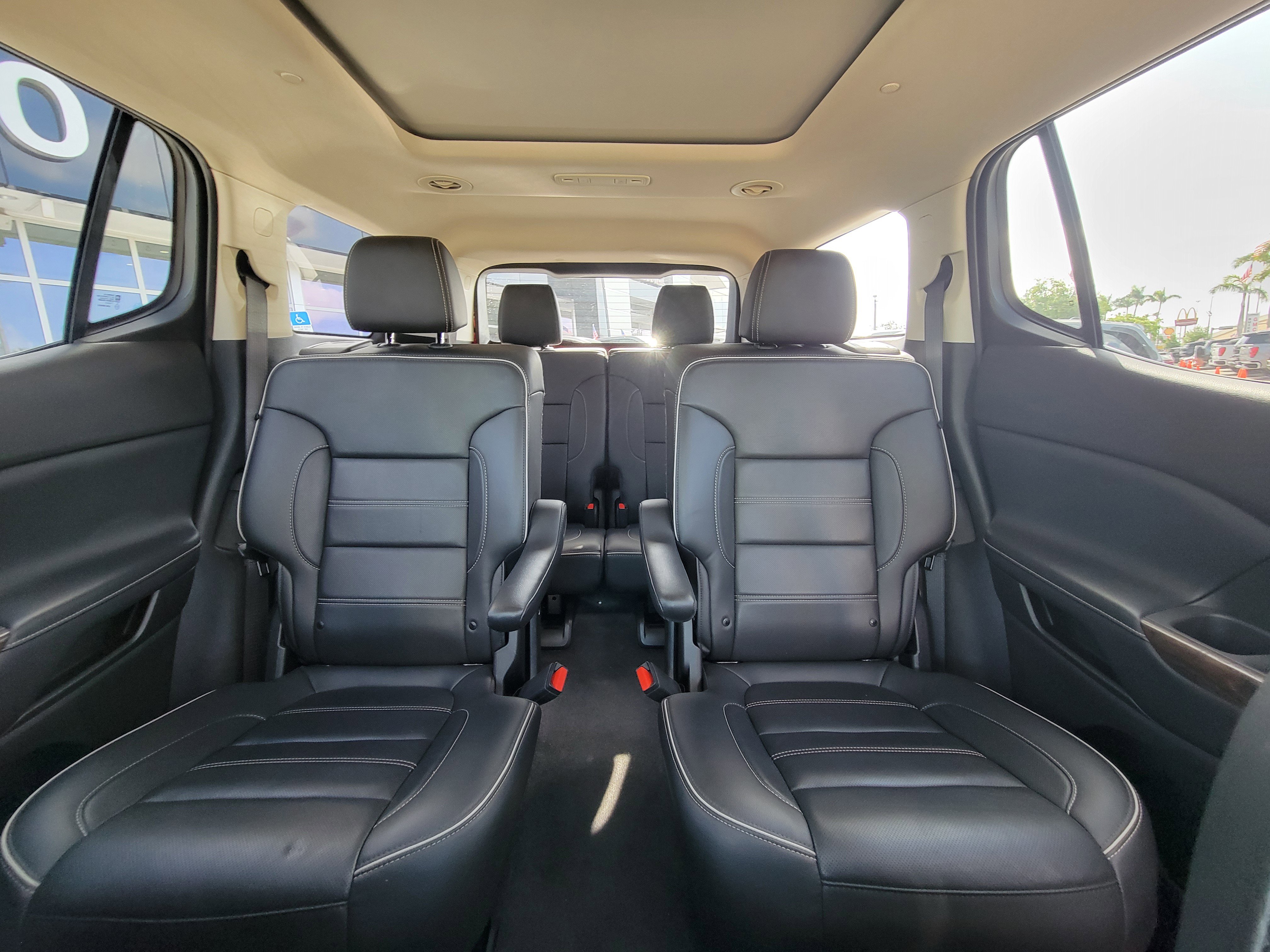 Used 2020 GMC Acadia Denali w/ Technology Package image 16