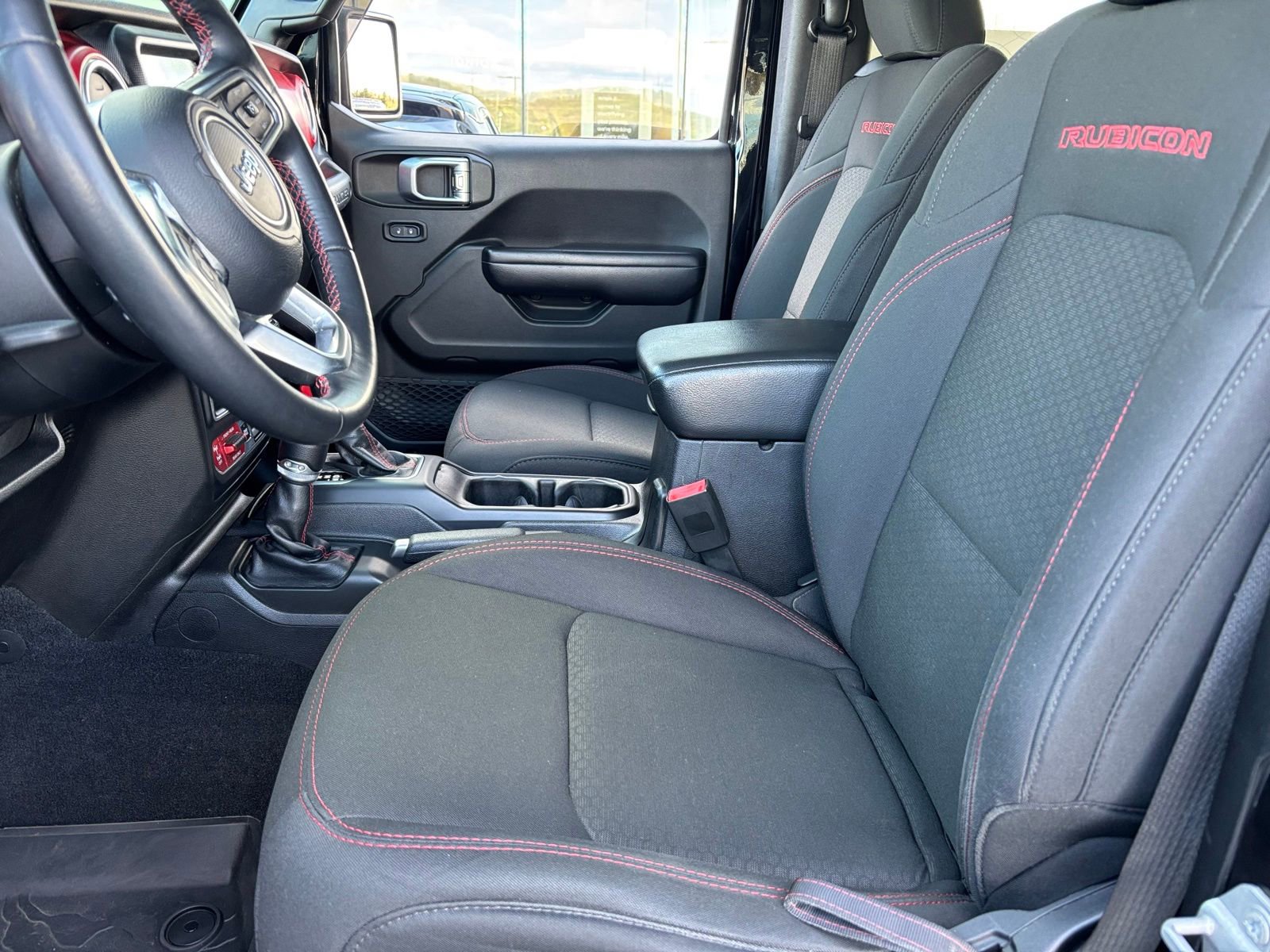 Used 2018 Jeep Wrangler Rubicon image 12