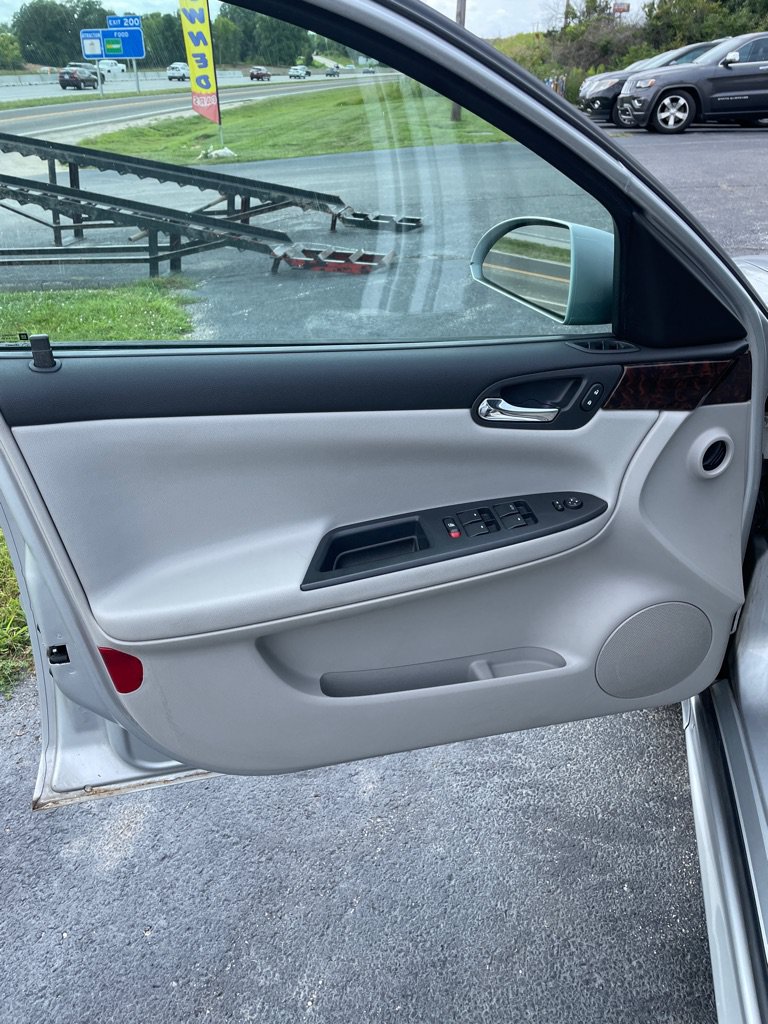 Used 2013 Chevrolet Impala LS FWD image 10