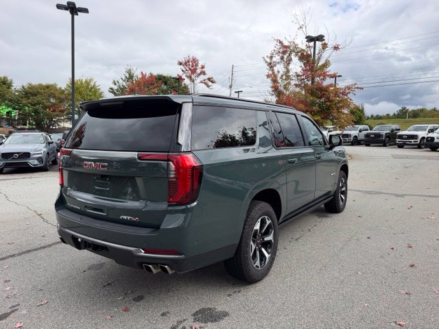 Used 2025 GMC Yukon XL AT4 w/ AT4 Premium Package AWD/4WD image 5