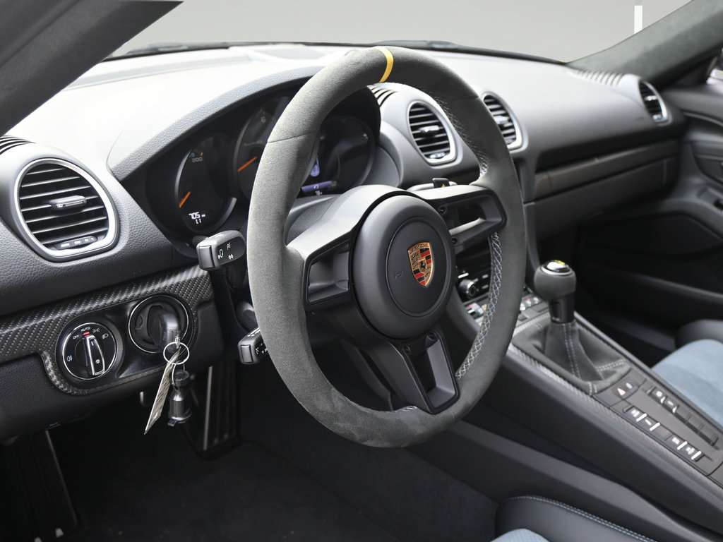 Certified 2025 Porsche 718 Boxster Spyder RS RWD image 4