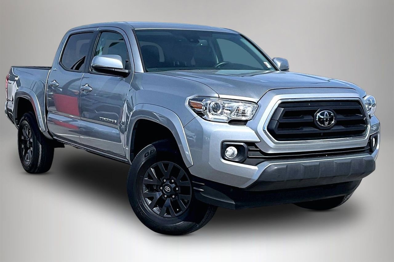 Used 2022 Toyota Tacoma SR5 image 2