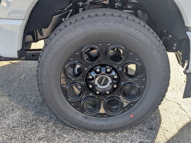 New 2026 Ford F350 Lariat w/ Black Appearance Package image 11