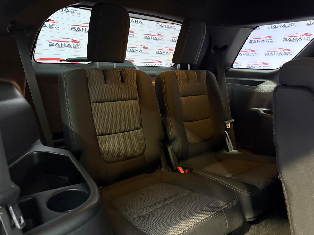 Used 2017 Ford Explorer XLT AWD/4WD image 44